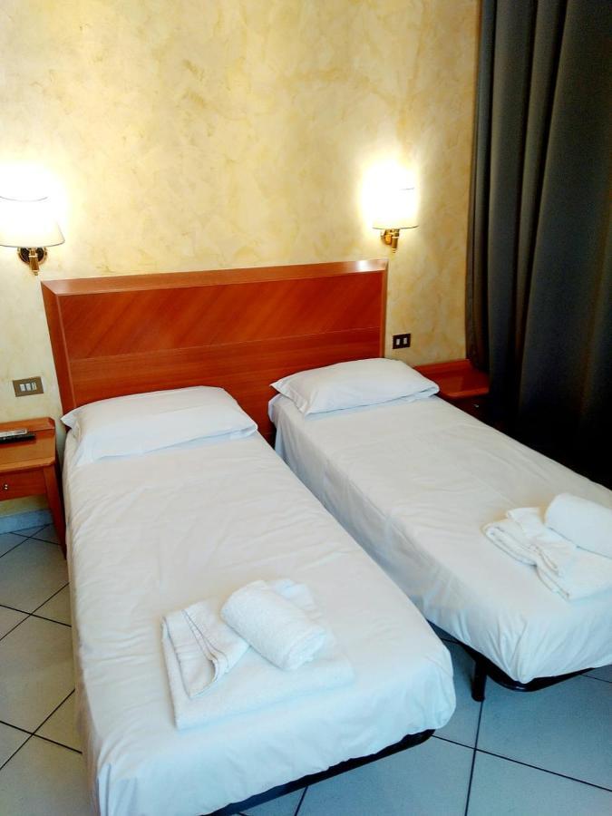 Hotel Ferrari Roma Ngoại thất bức ảnh